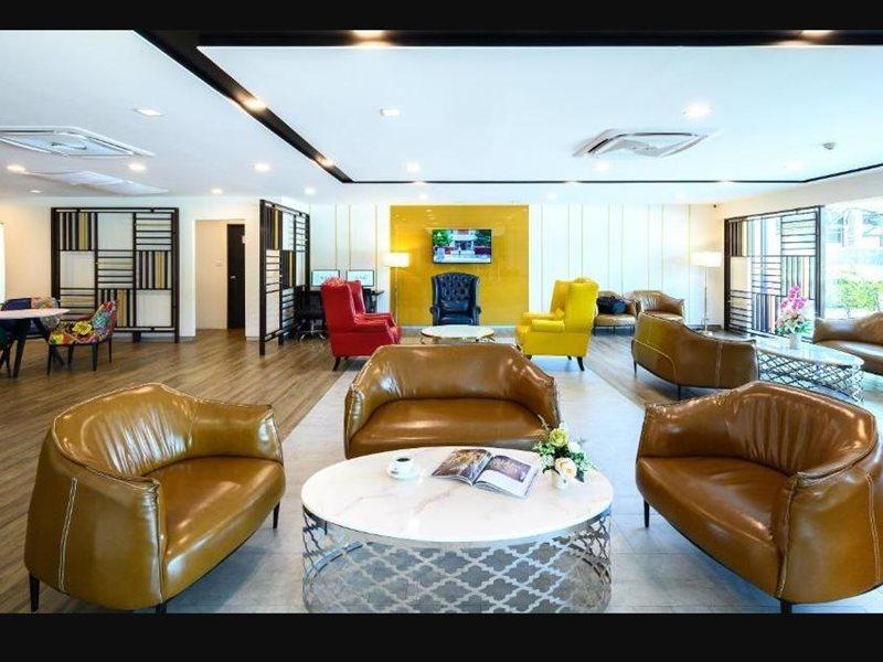 Iwish Hotel Bangkok Bagian luar foto