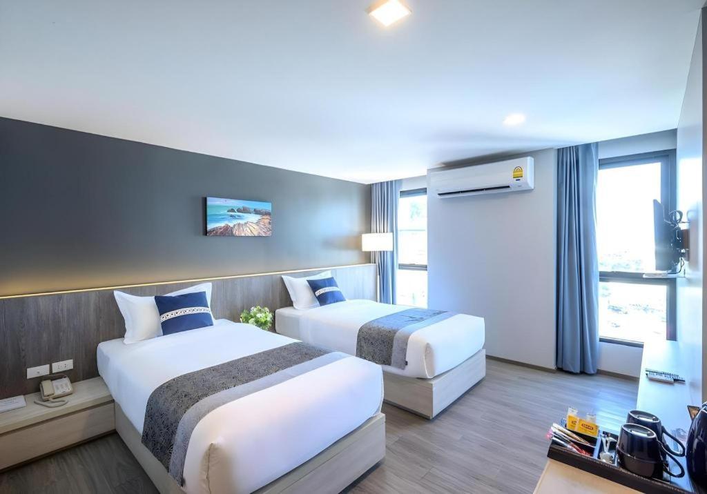 Iwish Hotel Bangkok Bagian luar foto