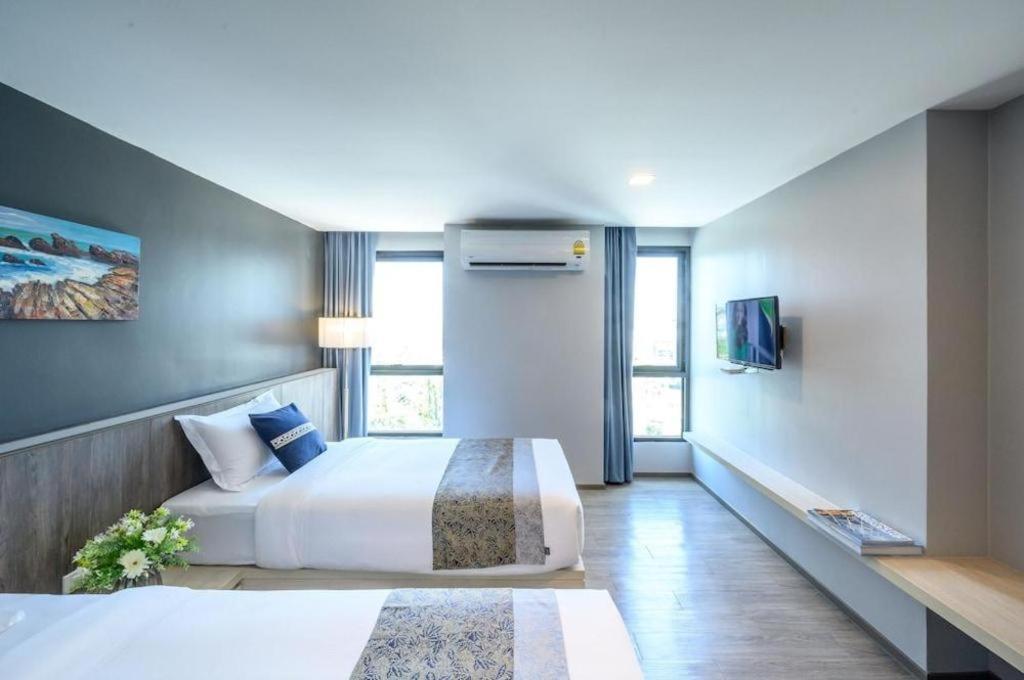 Iwish Hotel Bangkok Bagian luar foto
