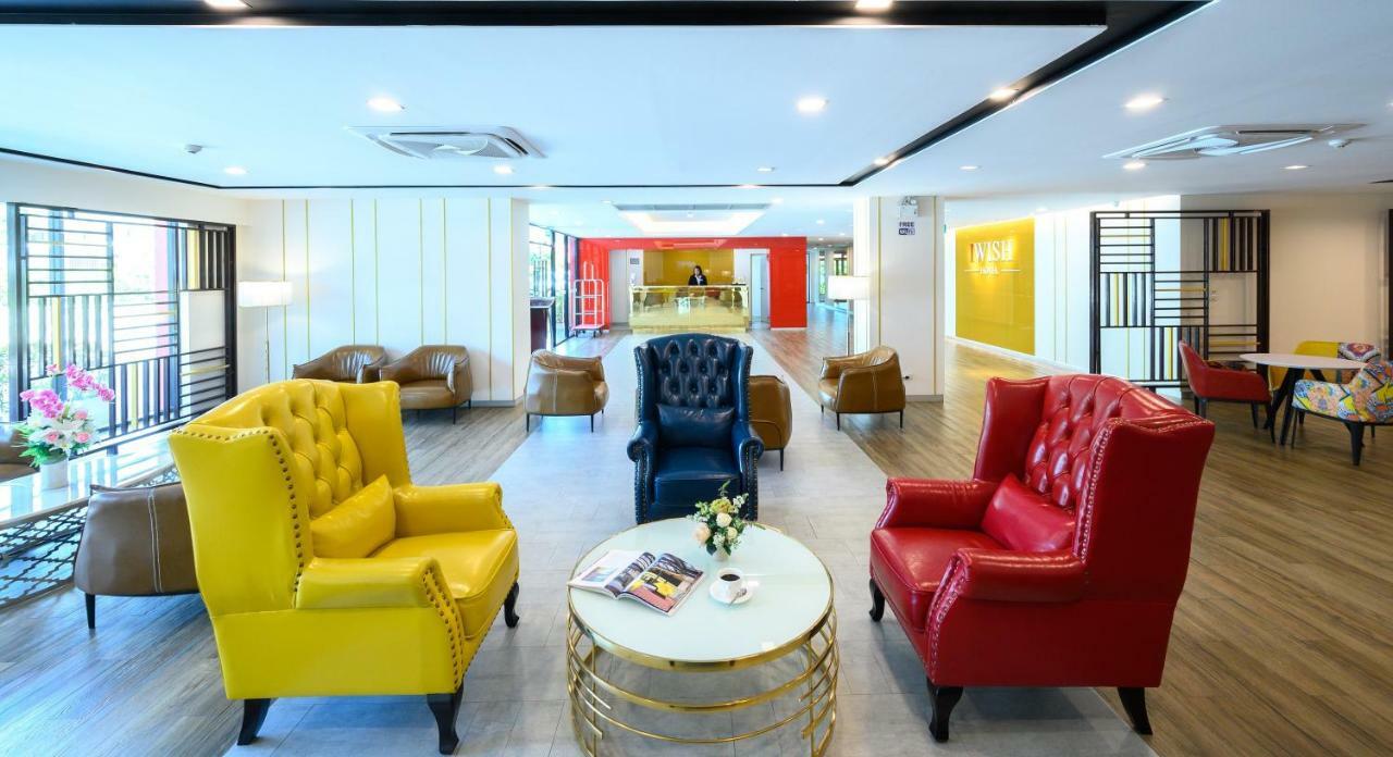 Iwish Hotel Bangkok Bagian luar foto