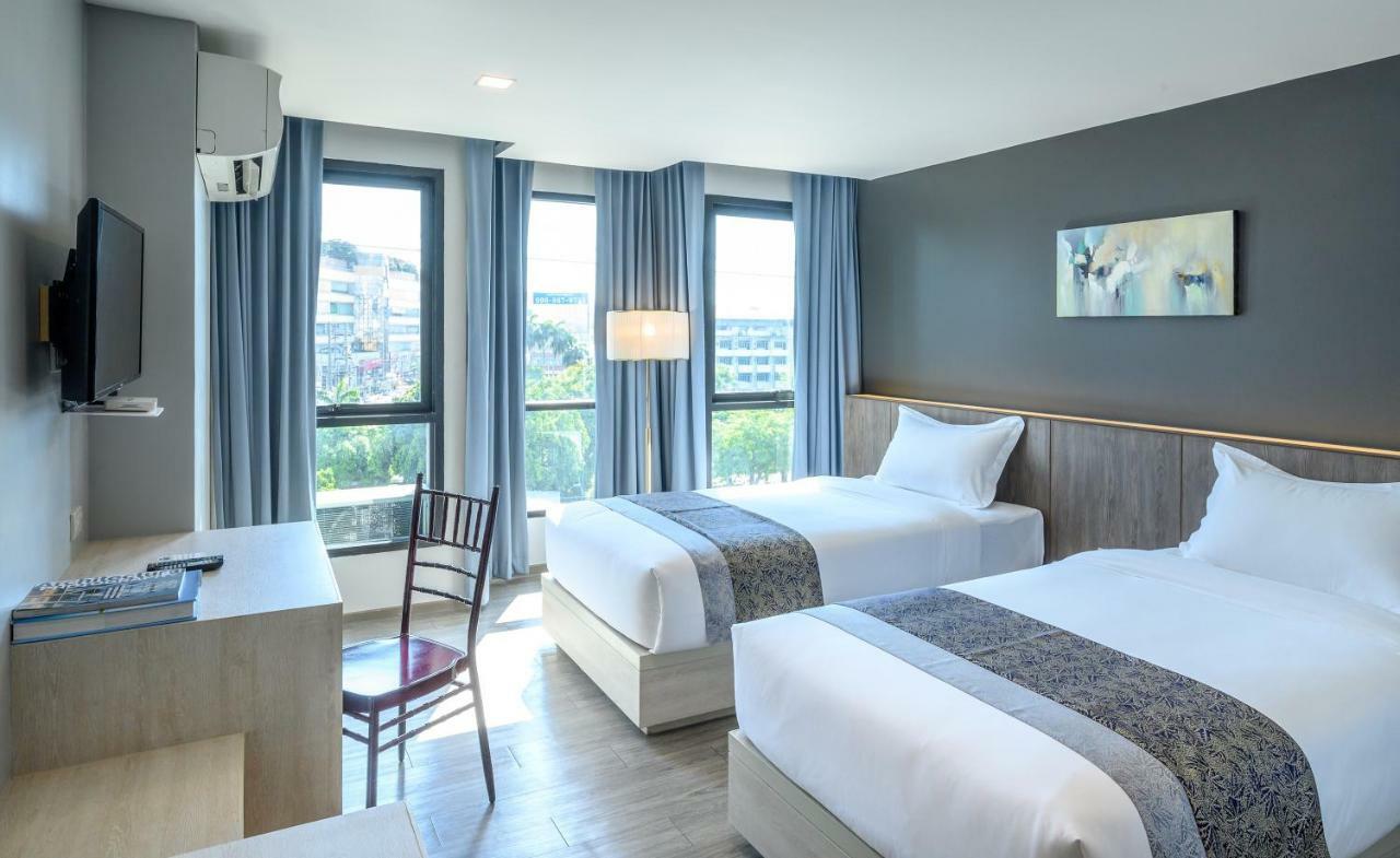 Iwish Hotel Bangkok Bagian luar foto