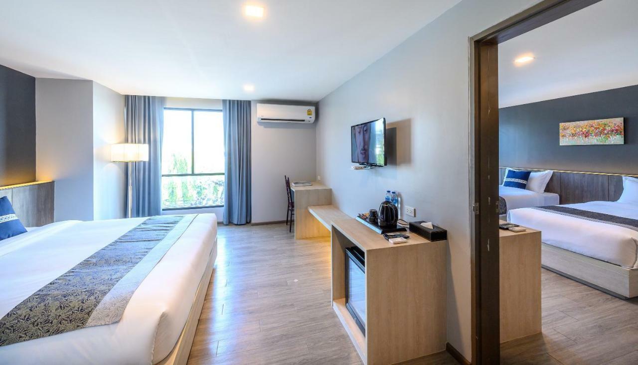 Iwish Hotel Bangkok Bagian luar foto